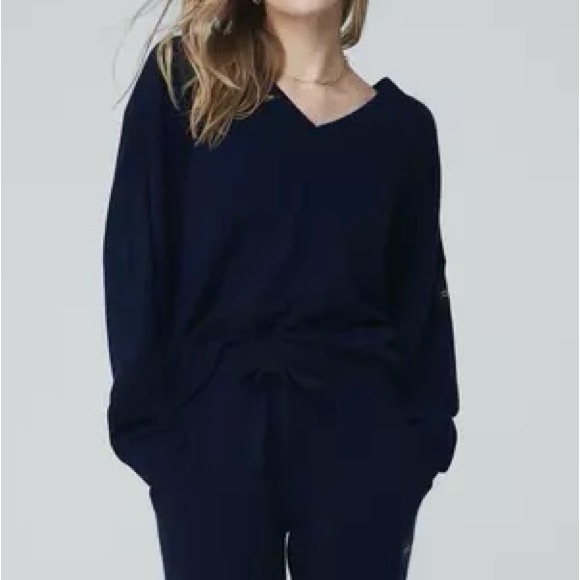 ALO Yoga sz XS Cashmere Blend Sweater Jet V-Neck Pullover Crop Relaxed Oversized - Picture 1 of 8